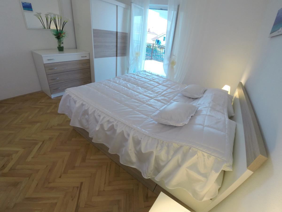 Apartments Ljiljana Trogir Kültér fotó